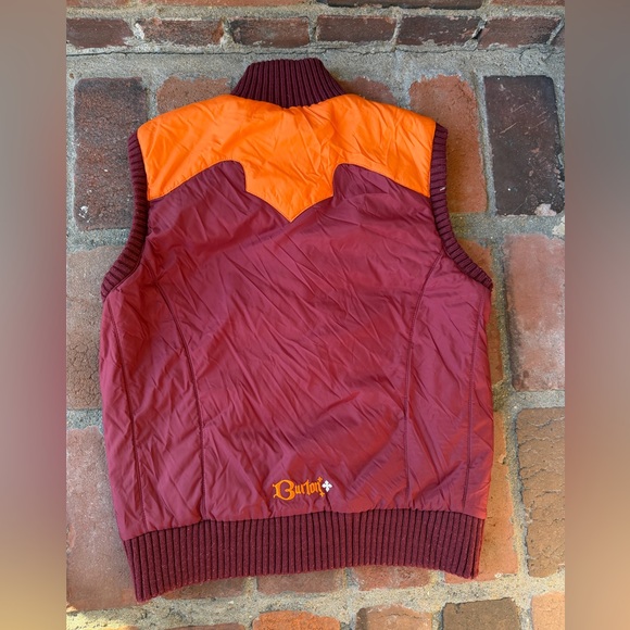 Burton women's maroon and orange faux suede fleece-lined ski vest - Picture 4 of 8